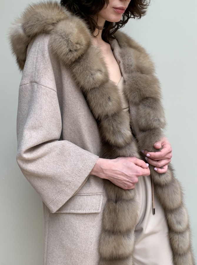 Парка-пальто из кашемира Loro Piana с отделкой мехом куницы