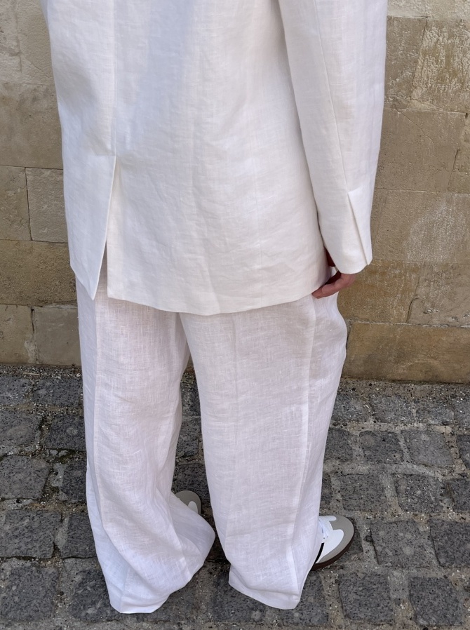 Пиджак и брюки из итальянского льна